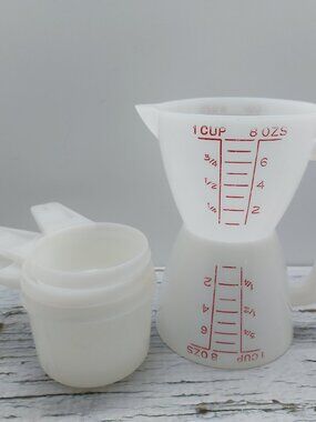 Vintage Tupperware Wet Dry Measuring Cup &  White Stacking Measuring Cups